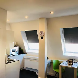  Apartment Downtown